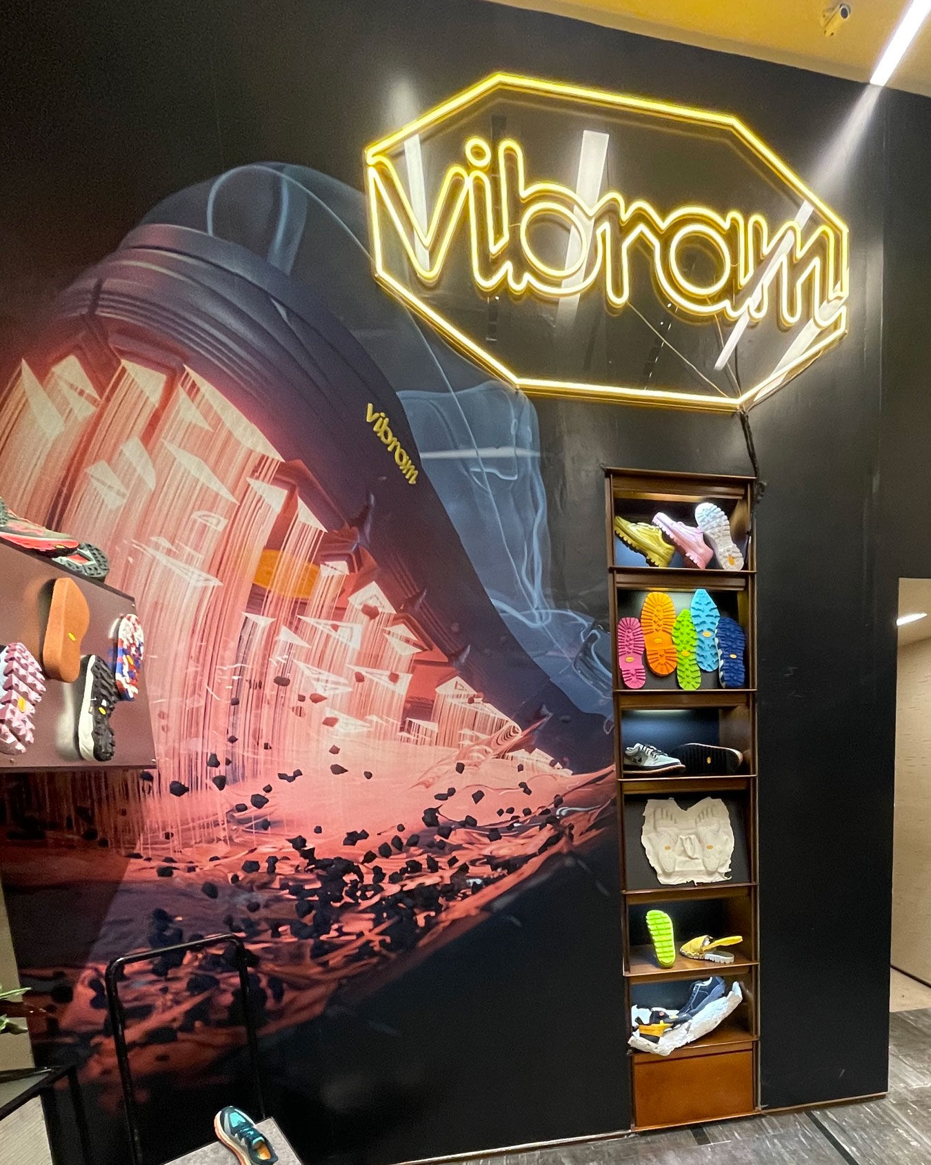 vibram temporary store in ny city img2