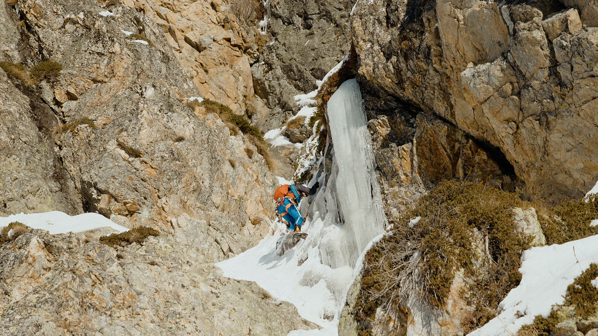 alpinist wearing scarpa shoes image full screen