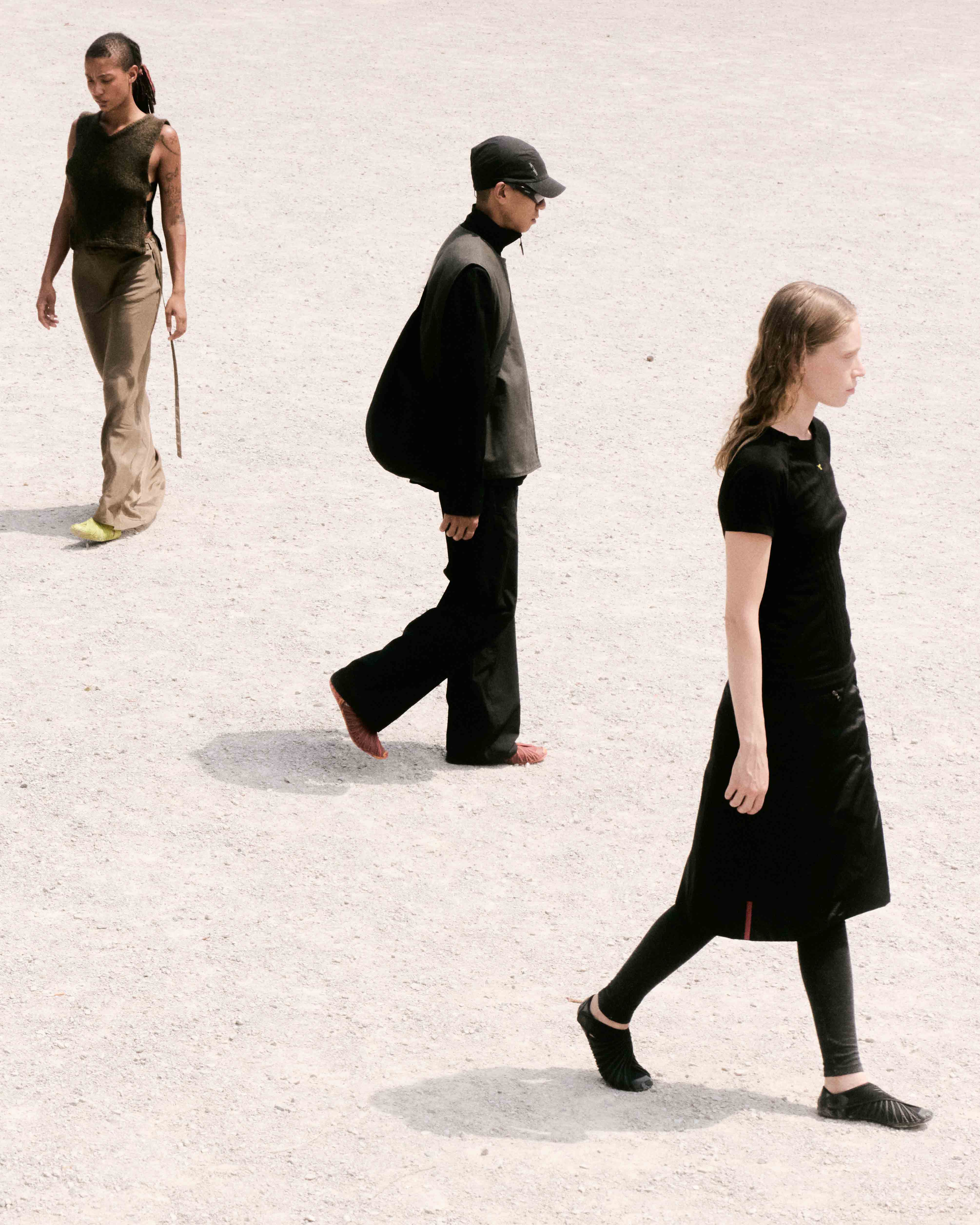 snapshot of wearing vibram shoes