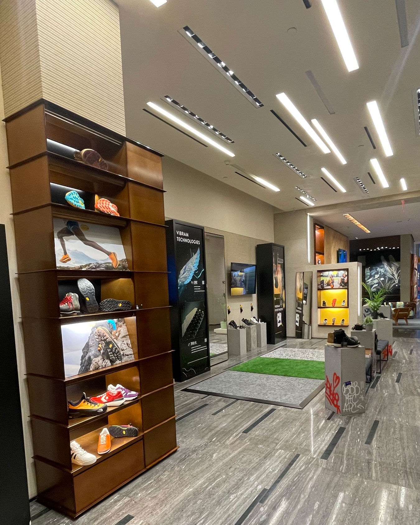 vibram temporary store in ny city img4