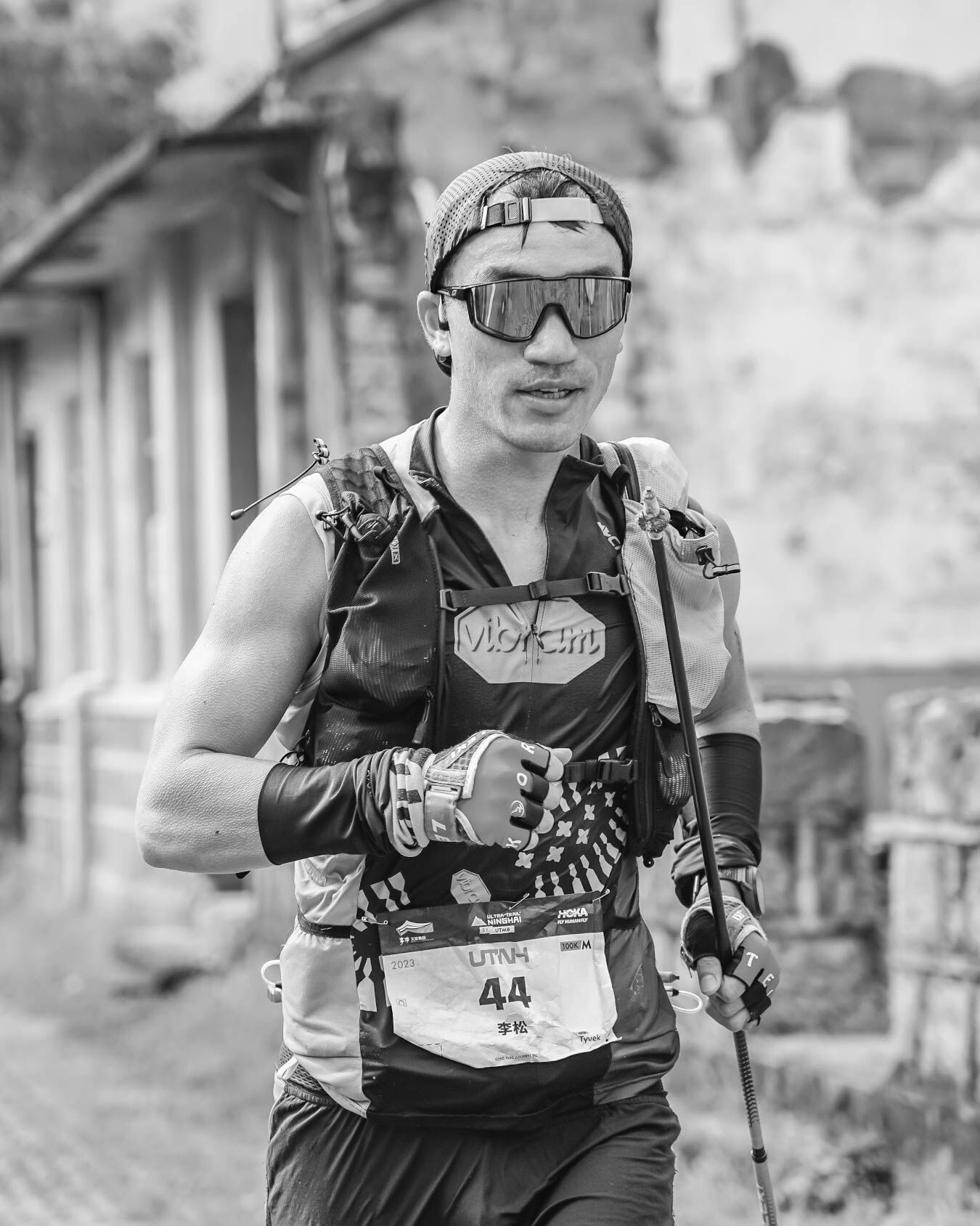 trail runner vibram athlete li song image 1