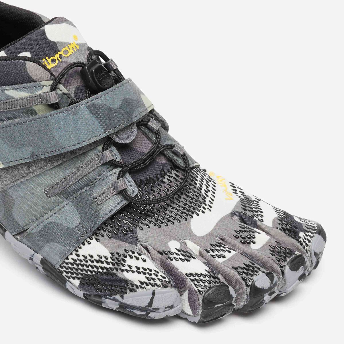 V-Train 2.0 Men's three quarter photo