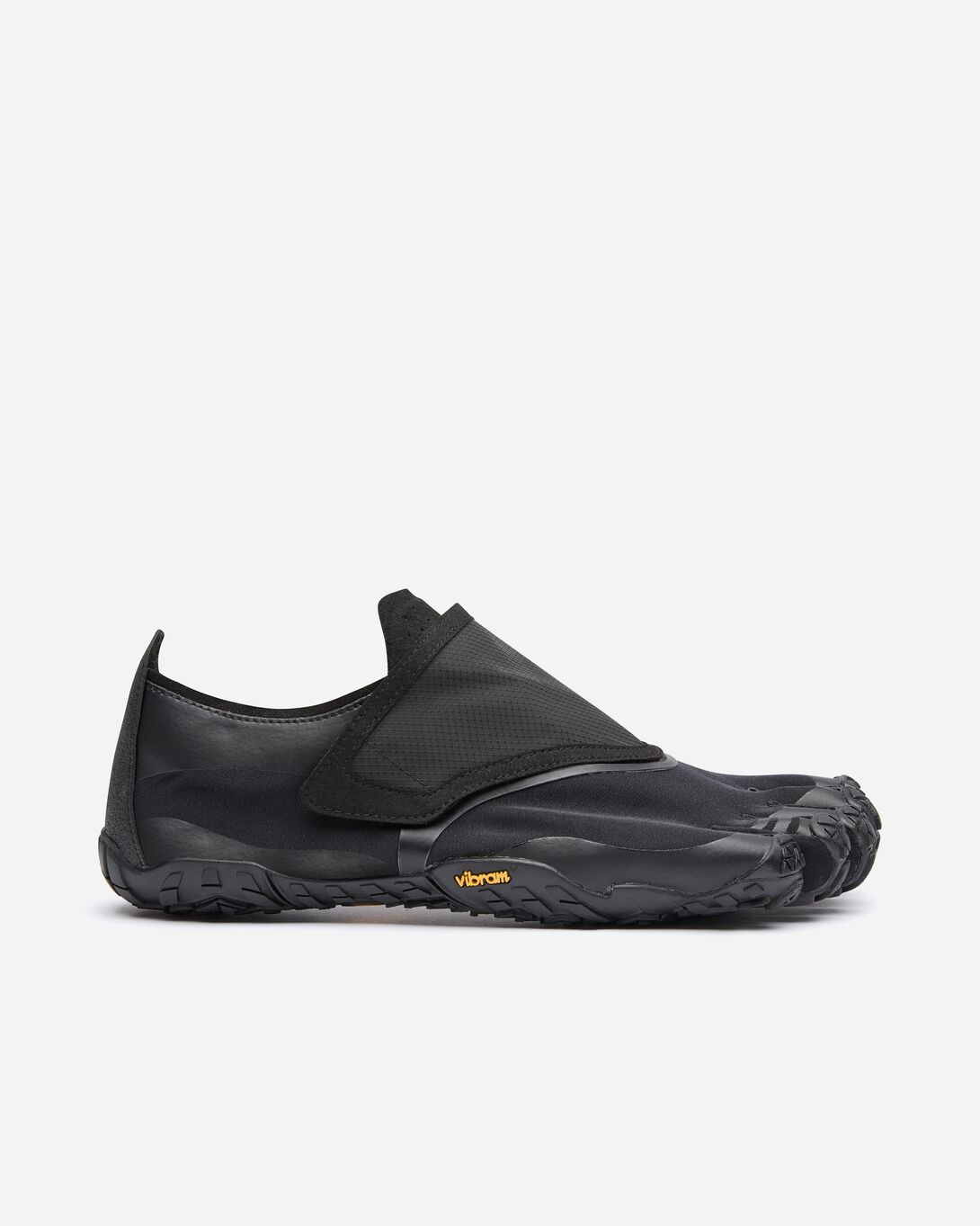 vibram five fingers dress shoes Getting Married in the Dunes. In Fingers! A quick pull lacing system makes for a quick Vibram FiveFin keeps it grounded