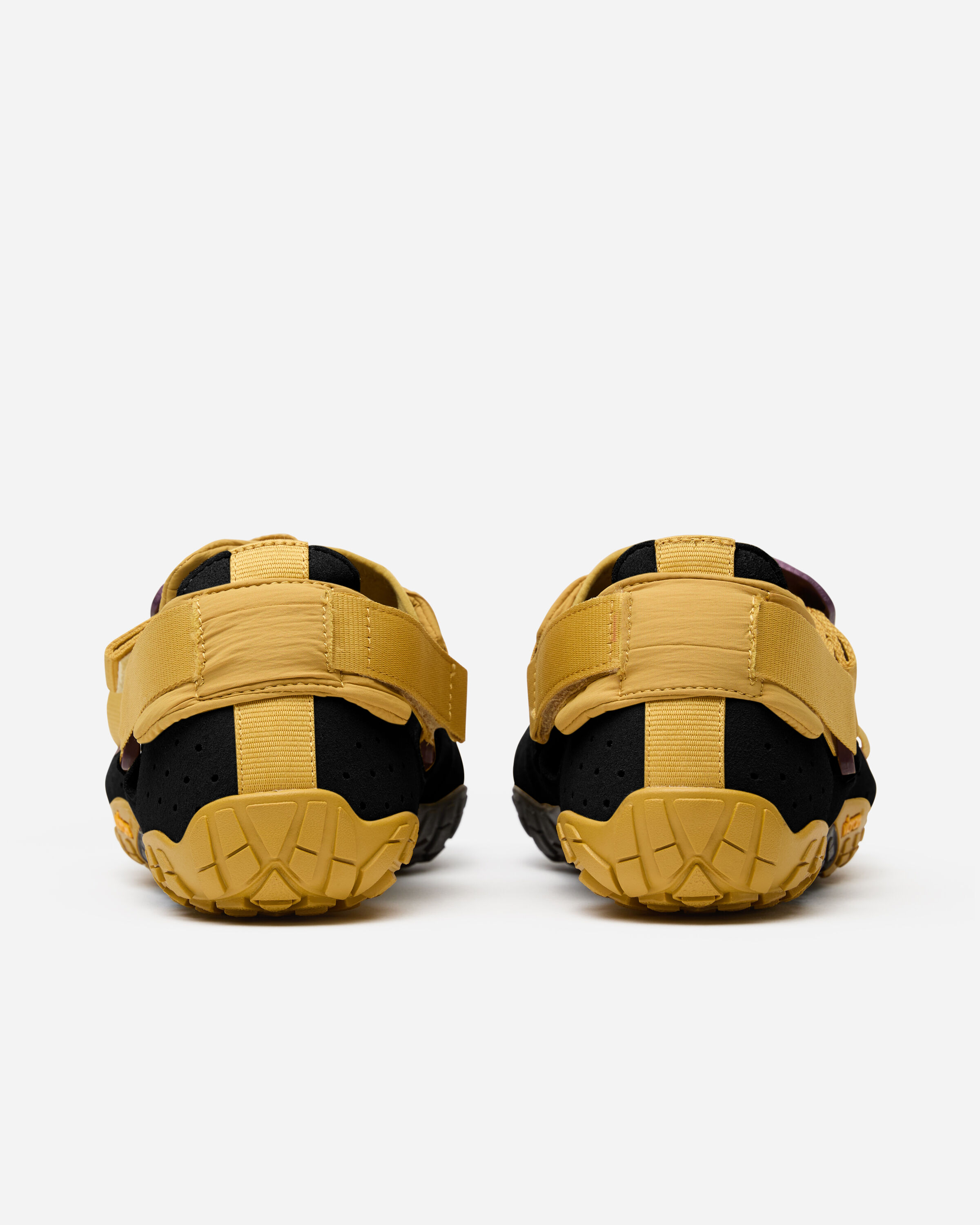 Breezandal Mustard / Black | Man | Vibram
