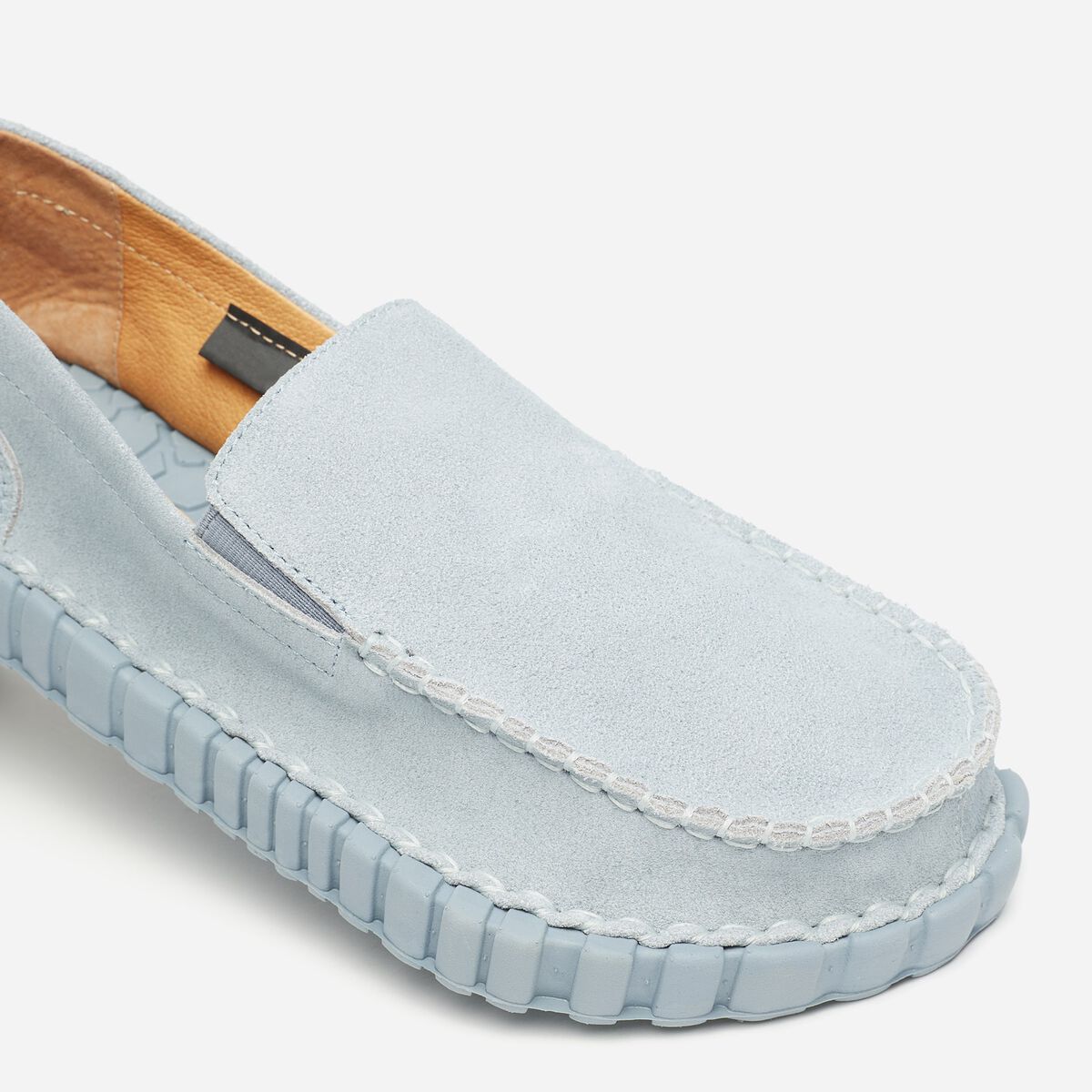 Tropical Mok Suede three quarter photo