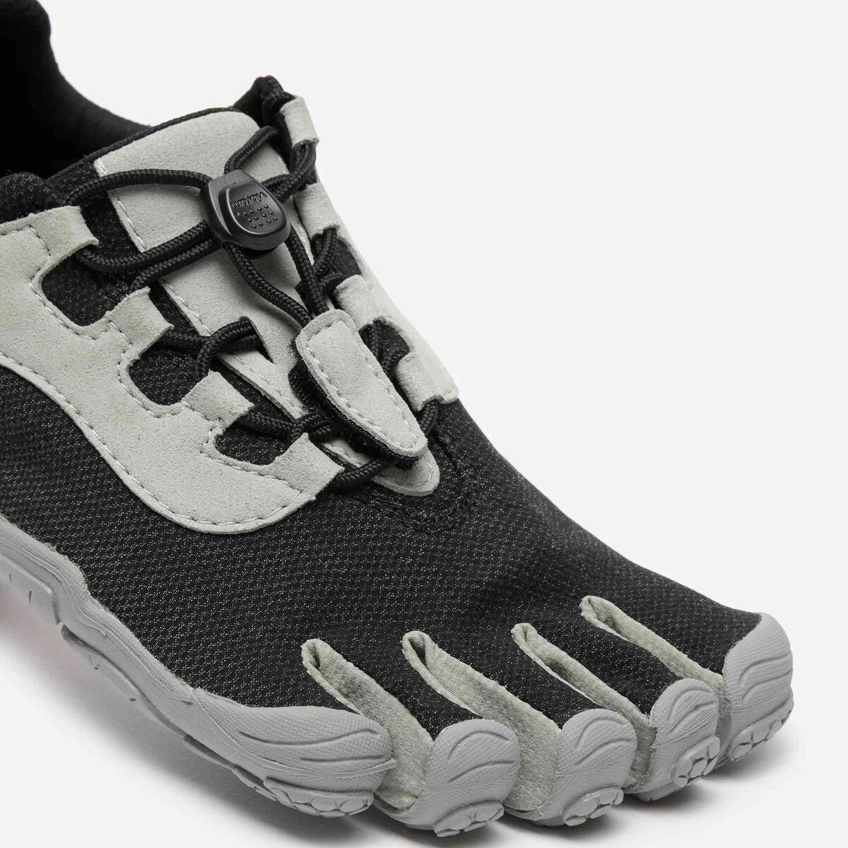 V-Run Retro Women's three quarter photo