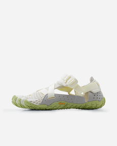 Breezandal Black | | Vibram