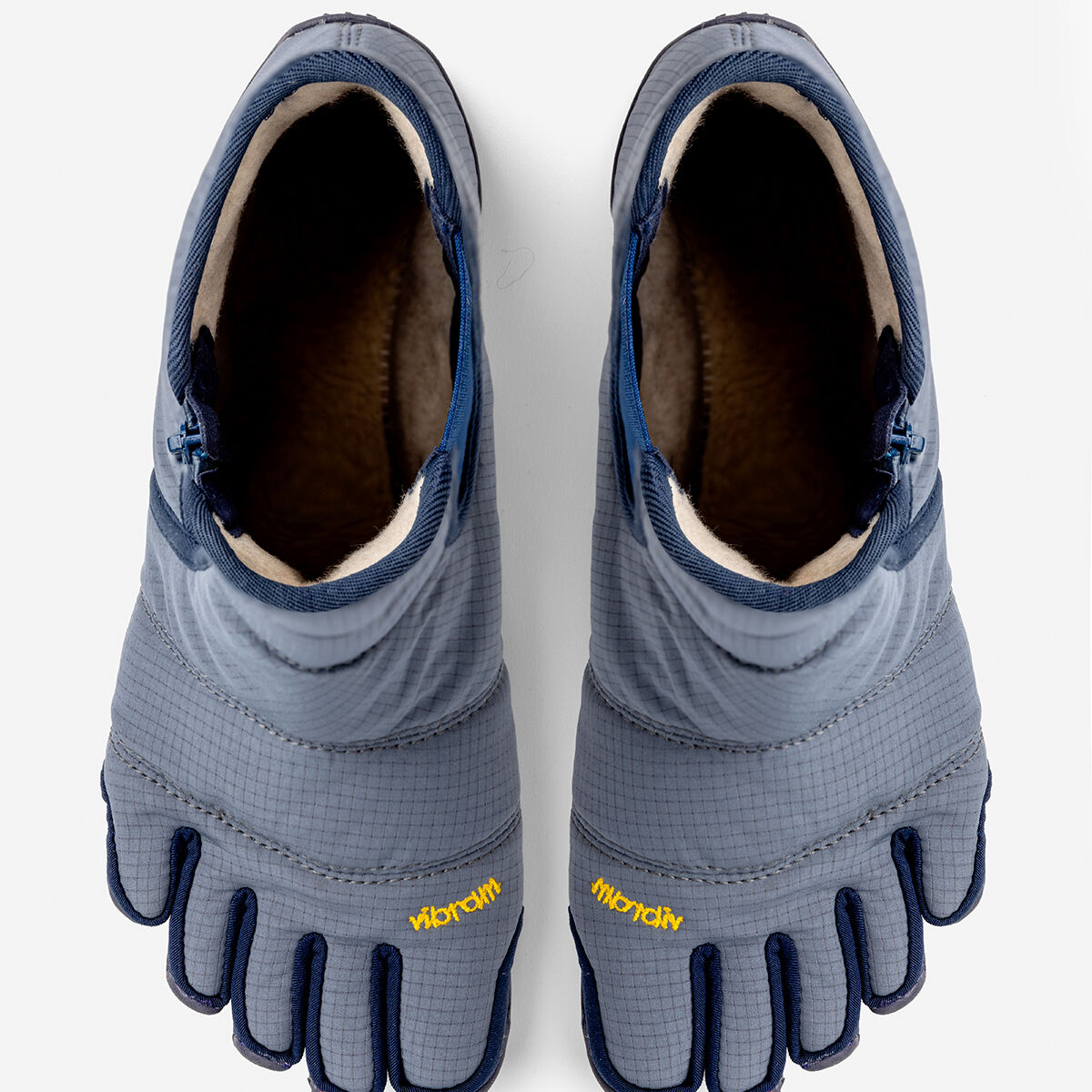 V-Lynx Men's photo from above