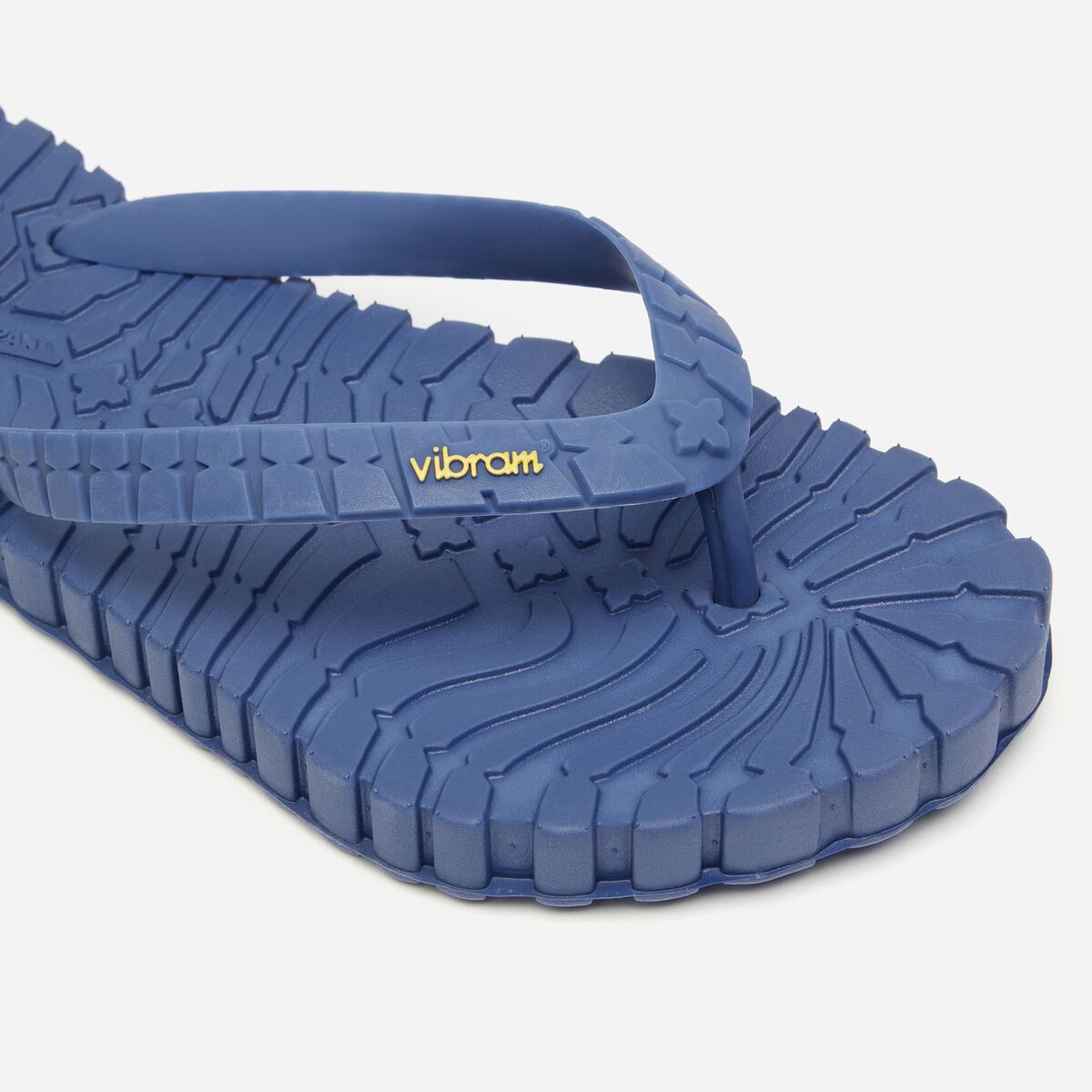 トロピカル Carrarmato サンダル 斜めからの写真