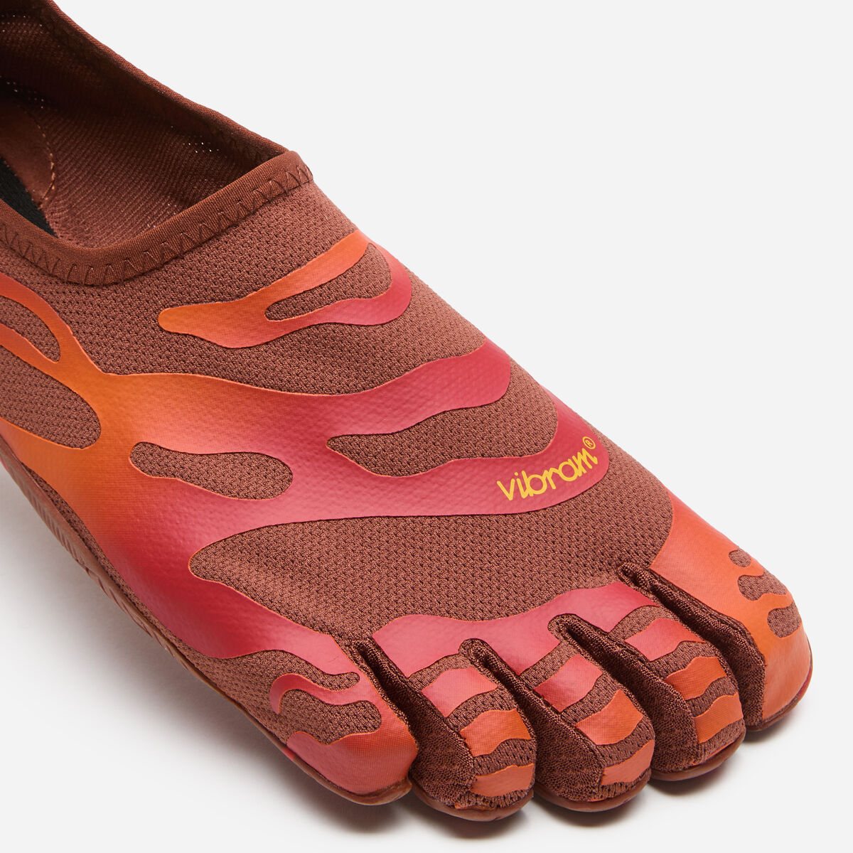 Graspifier CNY Men's three quarter photo