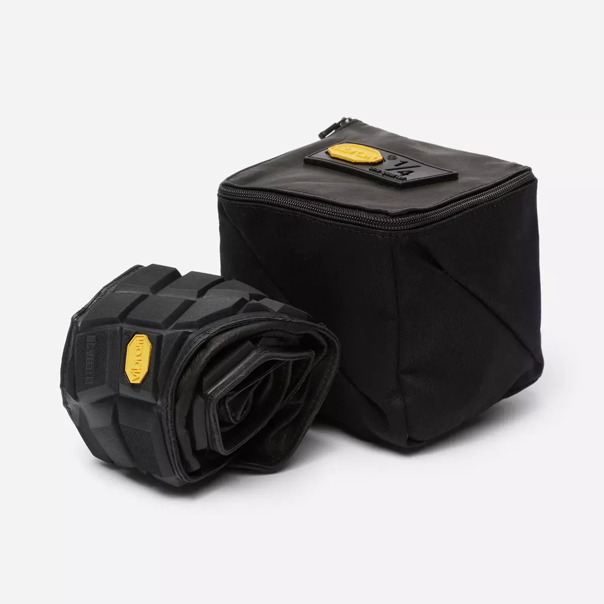 One Quarter Leather Women three quarter photo