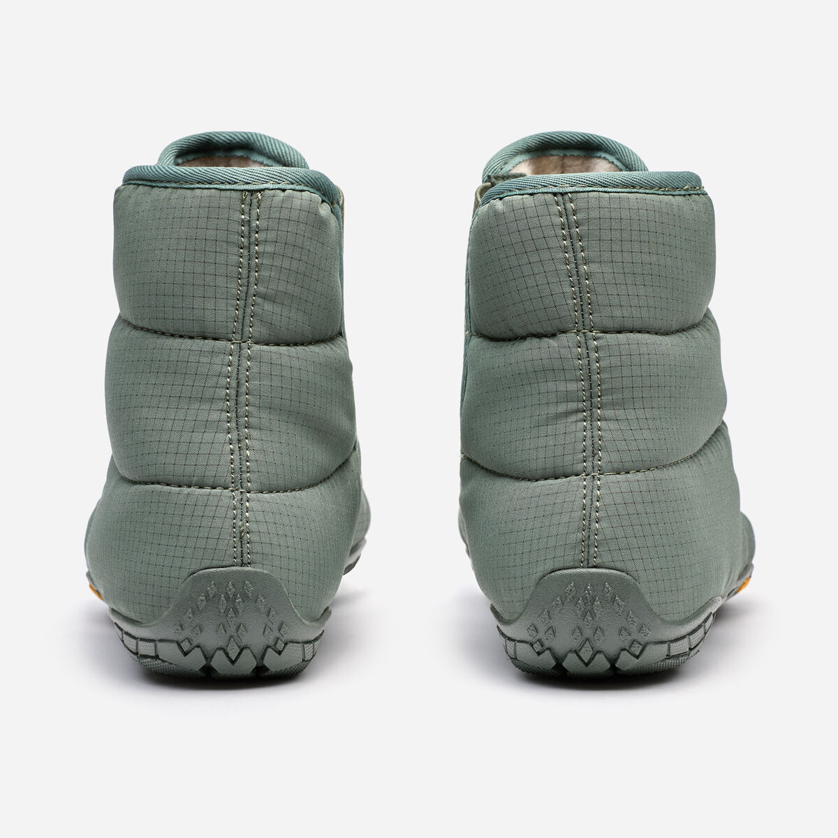 V-Lynx Women's photo from behind