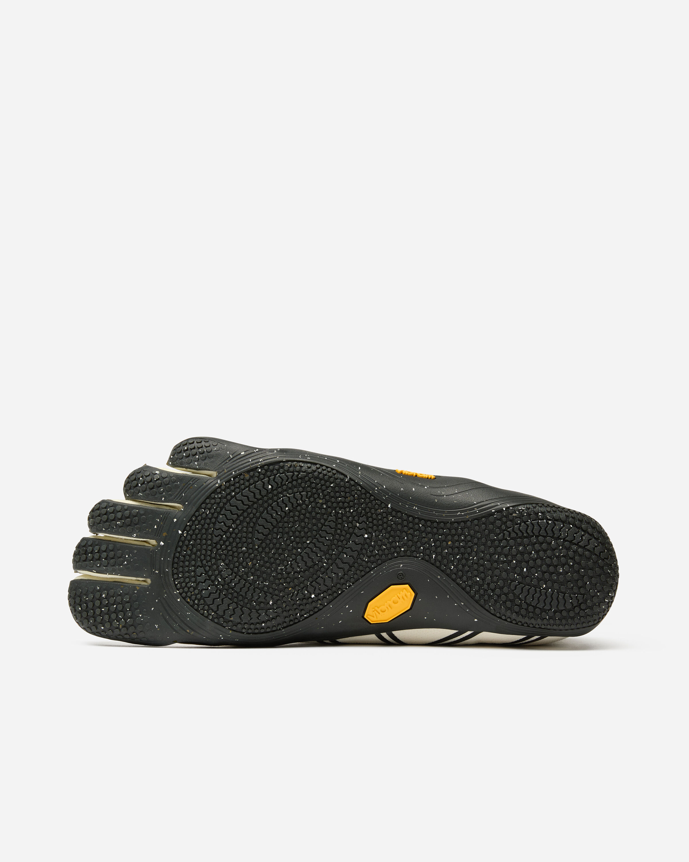 Groundsplay Ivory / Black | Woman | Vibram