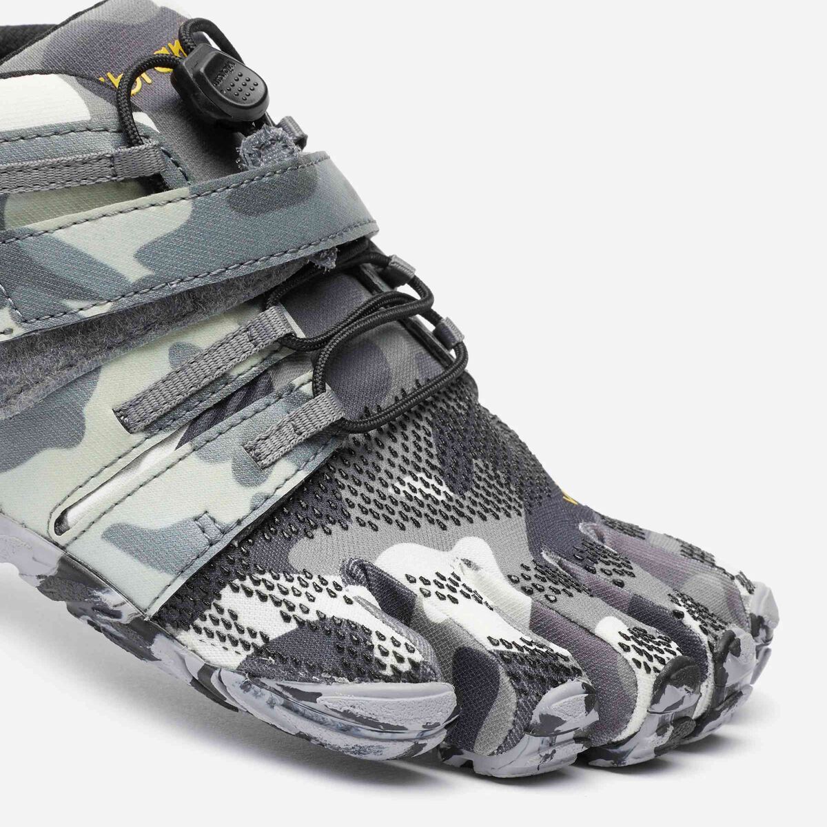 V-Train 2.0 Women's three quarter photo