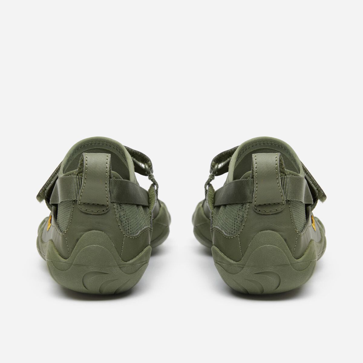 KSO Vintage Men's photo from behind