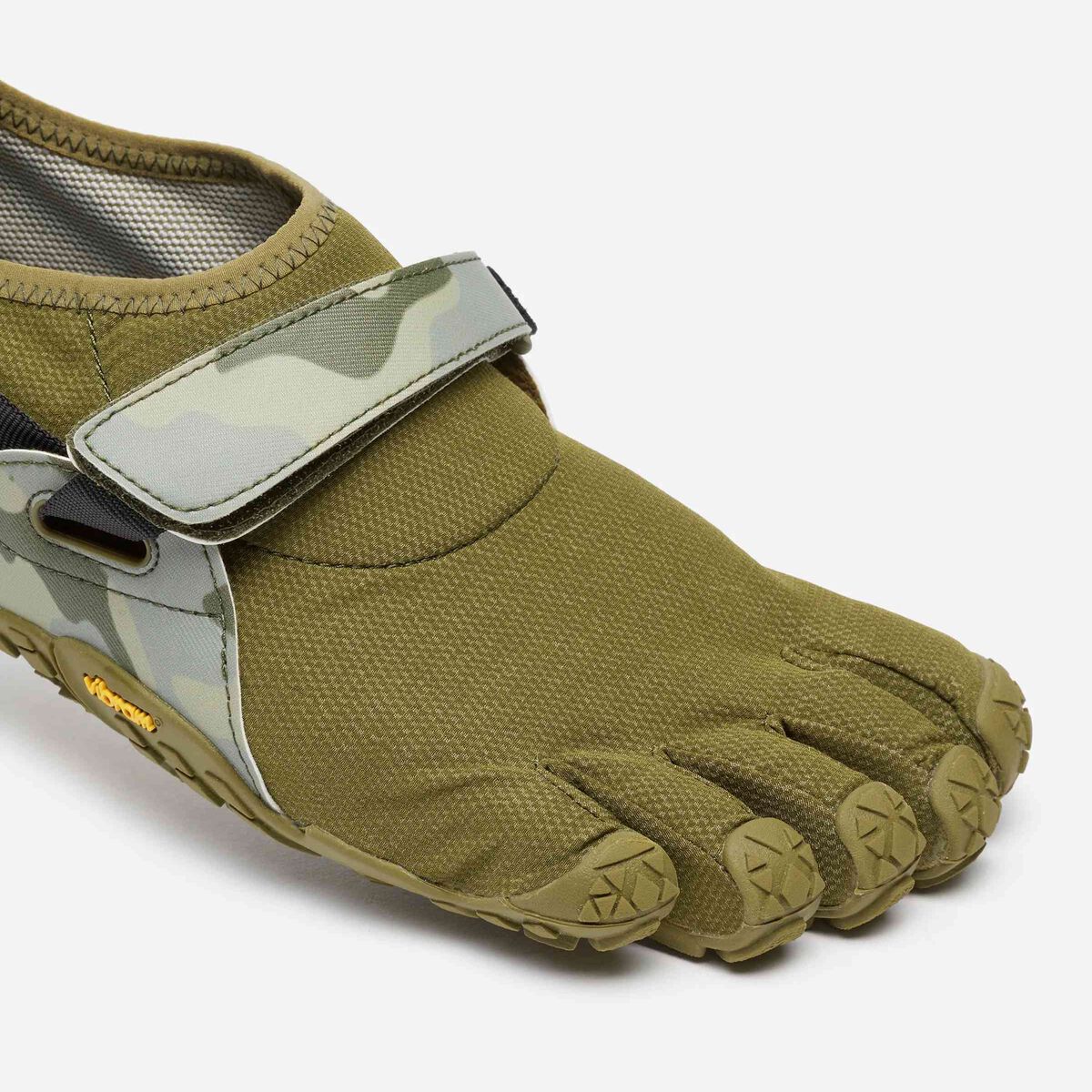 Spyridon EVO Men's three quarter photo