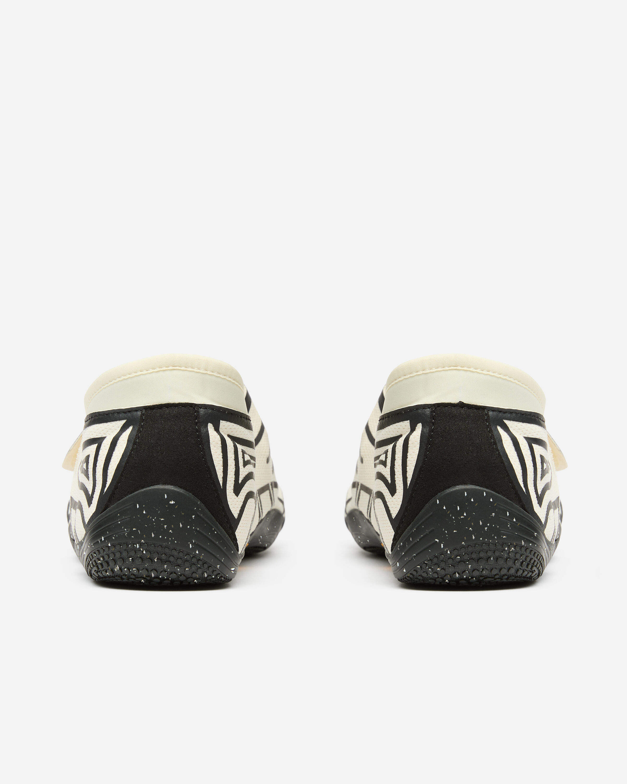 Groundsplay Ivory / Black | Woman | Vibram