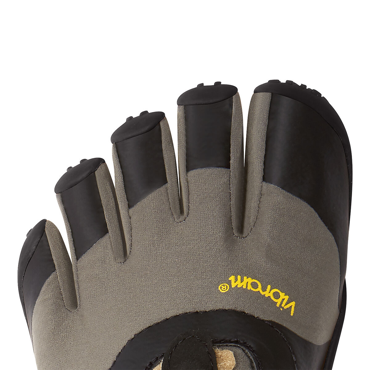 V-Alpha Men's 3/4 각도 사진