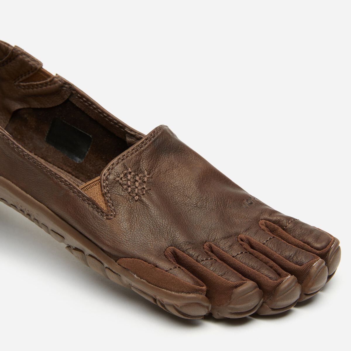 CVT-Leather Women's three quarter photo