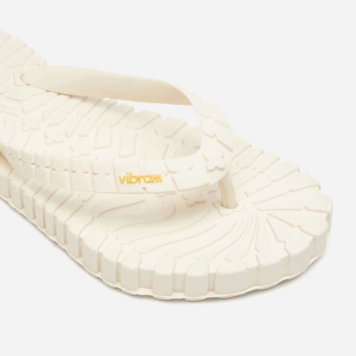 トロピカル Carrarmato サンダル 斜めからの写真