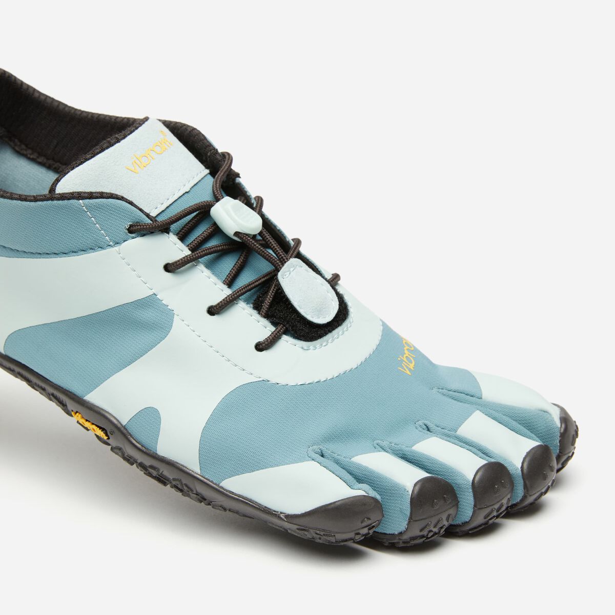 V-Alpha Women's three quarter photo