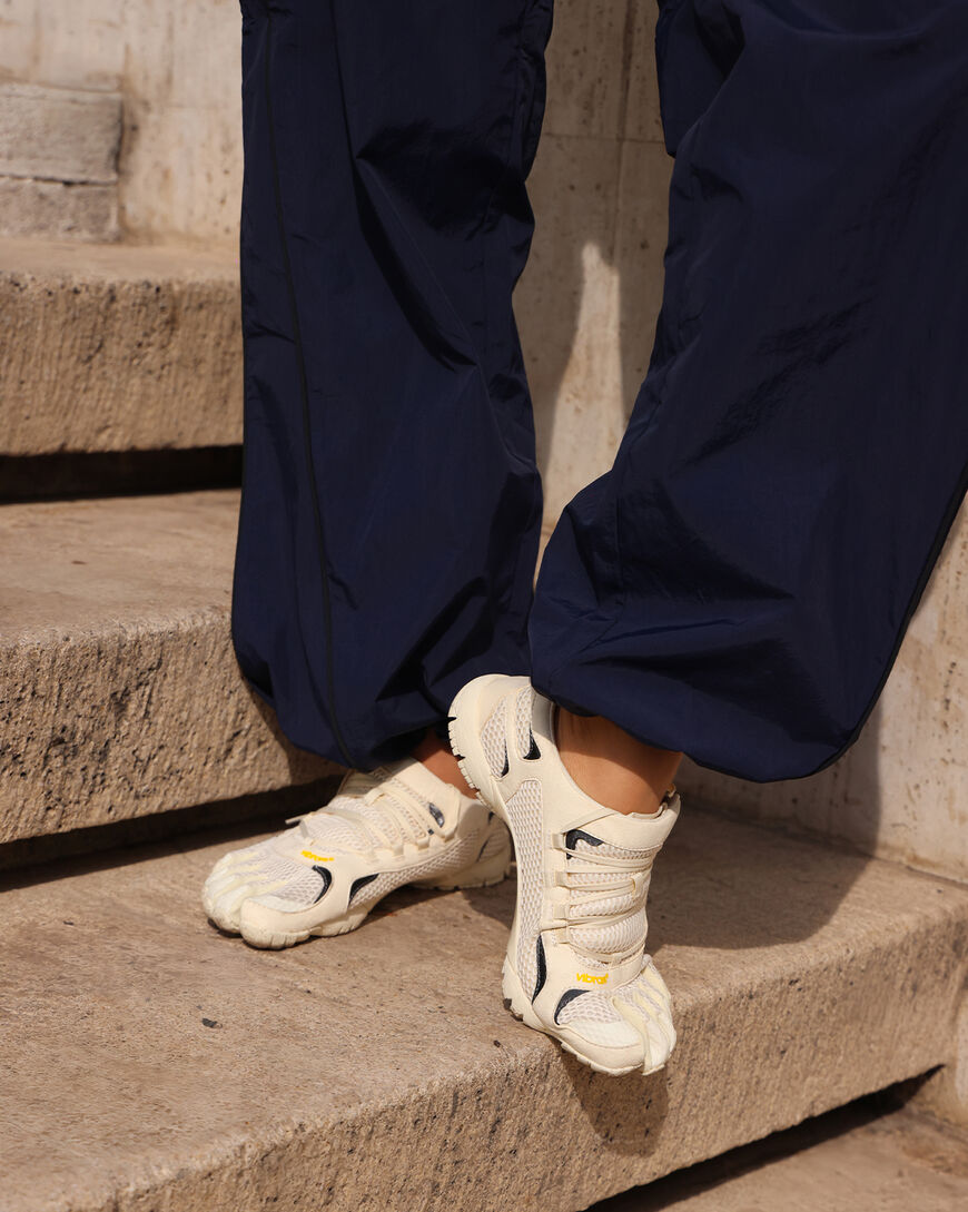 dress five finger shoes Modern Episode Experience the ultimate barefoot feel with Vibram Spidrwalk Vibram five finger Vib-eco Ballet